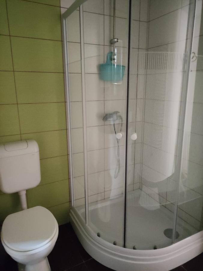 Patak28 Apartmanok شوبرون المظهر الخارجي الصورة