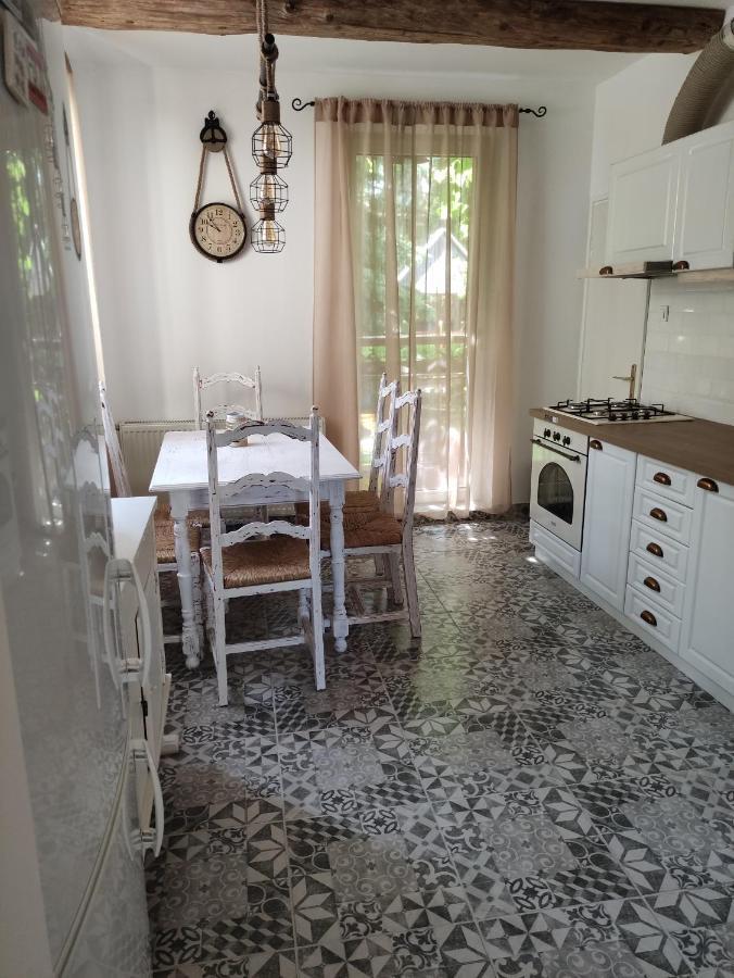 Patak28 Apartmanok شوبرون المظهر الخارجي الصورة