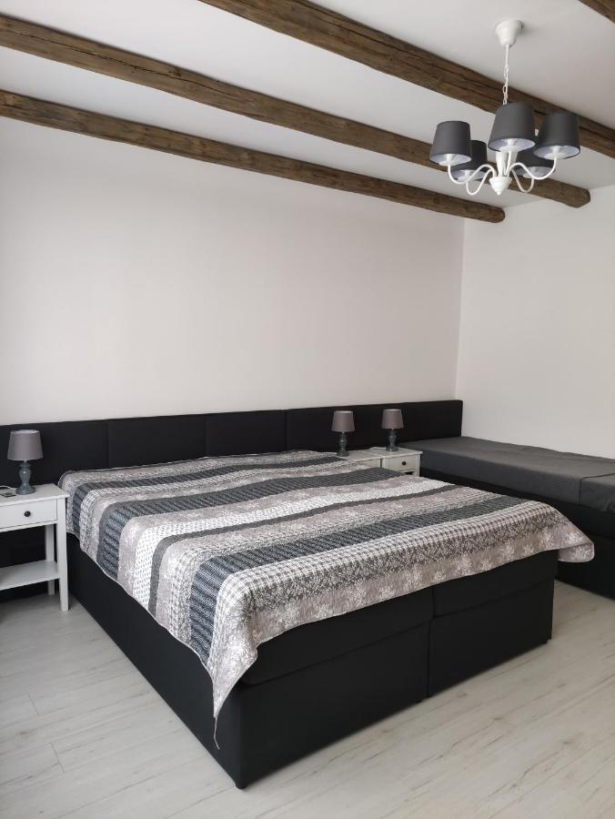 Patak28 Apartmanok شوبرون المظهر الخارجي الصورة